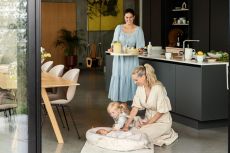 Кокон для сна с ограничителем Voksi Baby Nest Premium White Flying